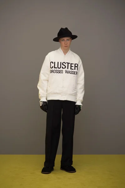 Look 33